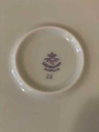 Platou din portelan cu model floral