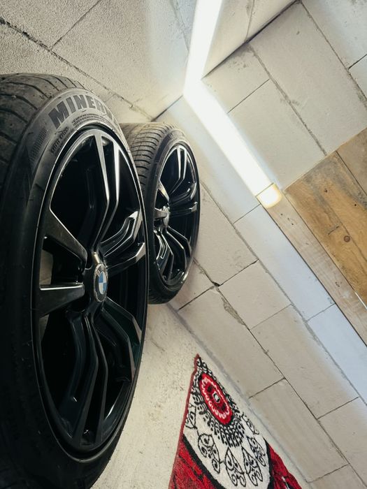 Vând jante BMW style 469m R19