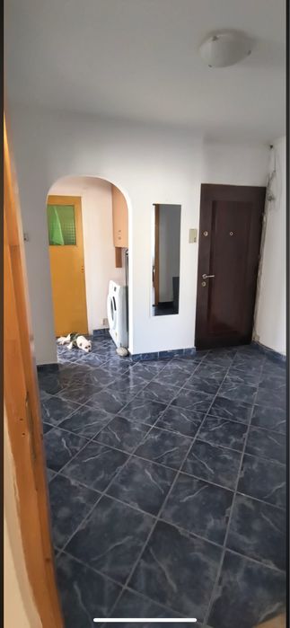 Închiriere apartament cu 4 camere, București Rahova