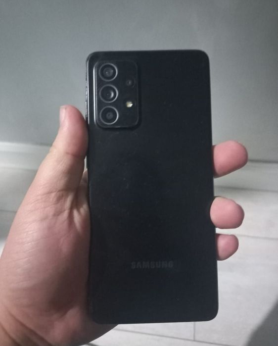 Продам срочно Самсунг а52