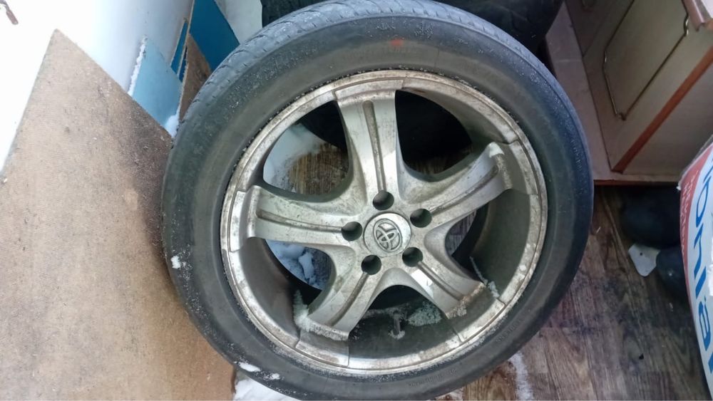Продам диски с резиной R16