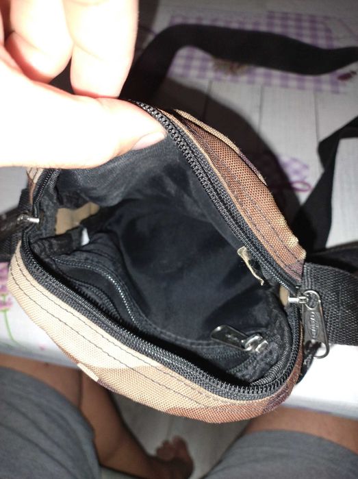 Мъжка чанта EASTPAK, LEVIS