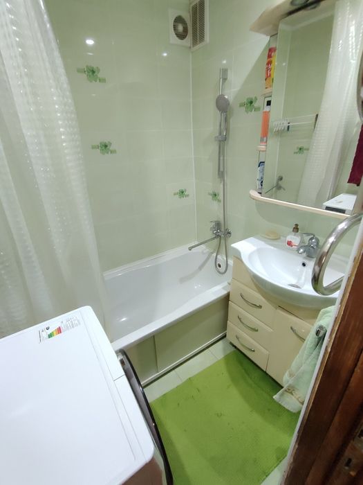 Продается 3-комн (5-9, 3 эт)