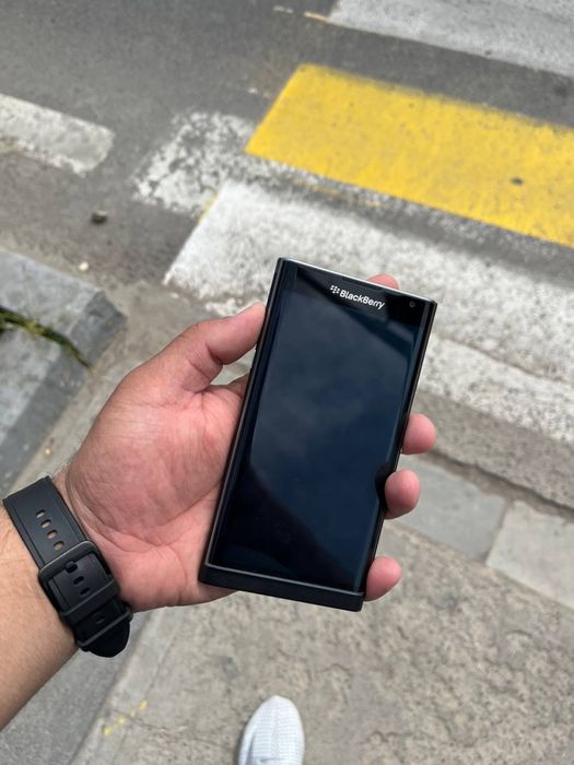 BlackBerry Limited из Америки