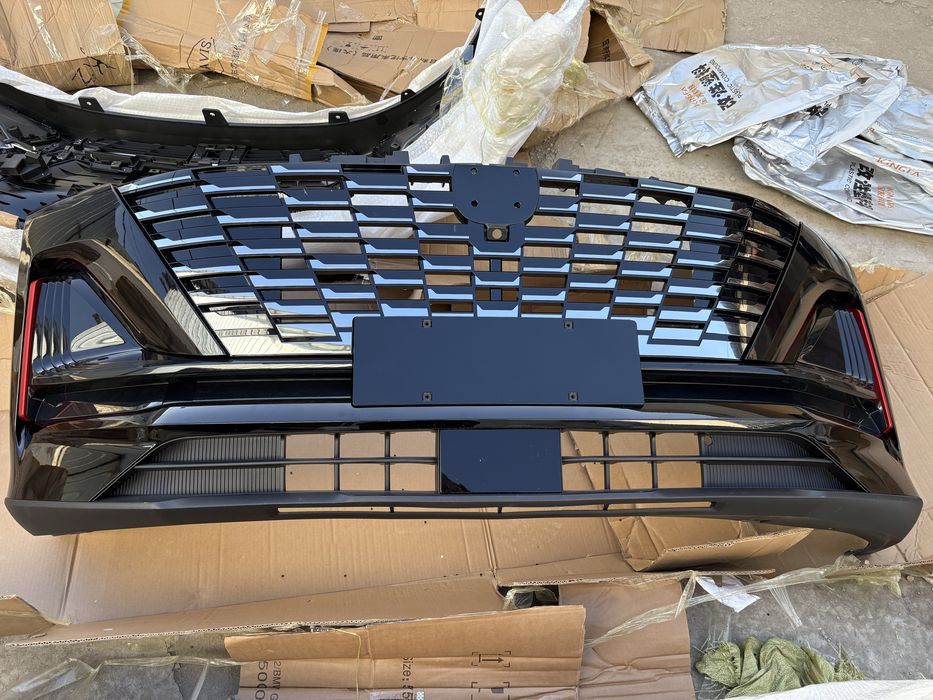 Бампер передний Чанган кс 55+ черный (changan cs55 plus)