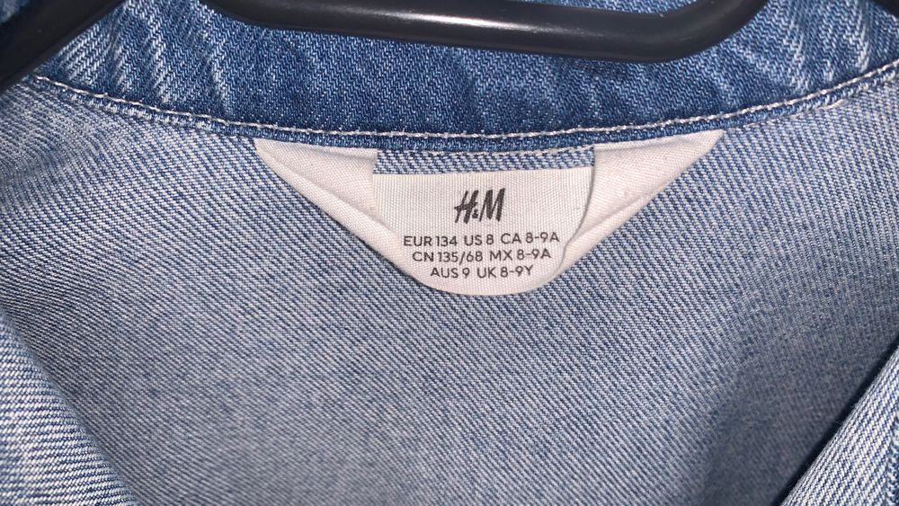 Jachetă din denim cu margini rupte H&M