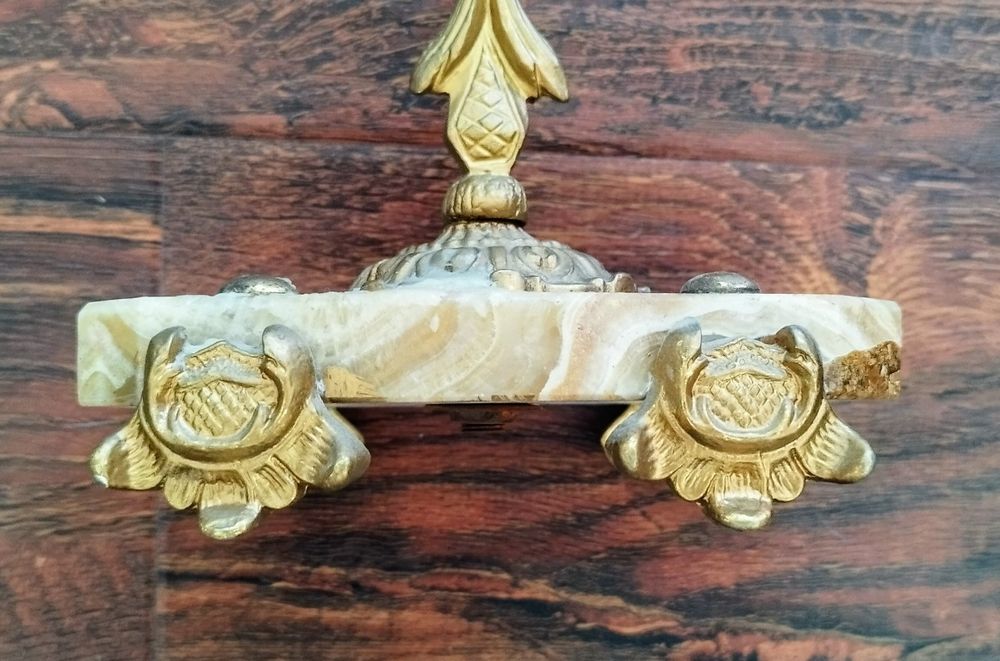 Sfesnic din bronz marmura pentru lumanari