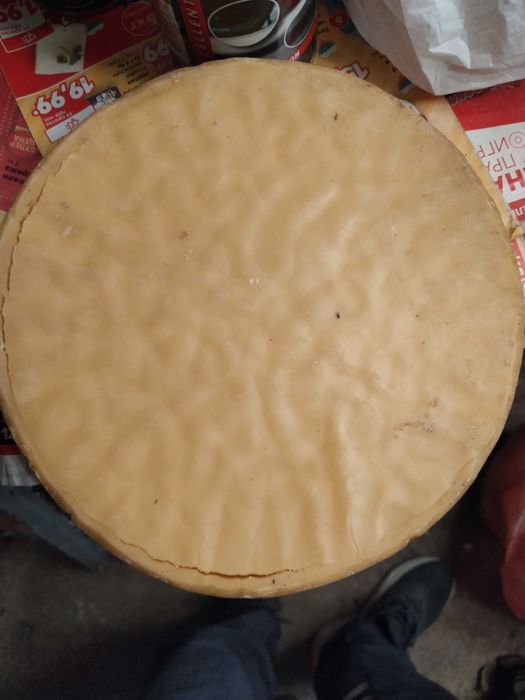 Продавам чист пчелен восък