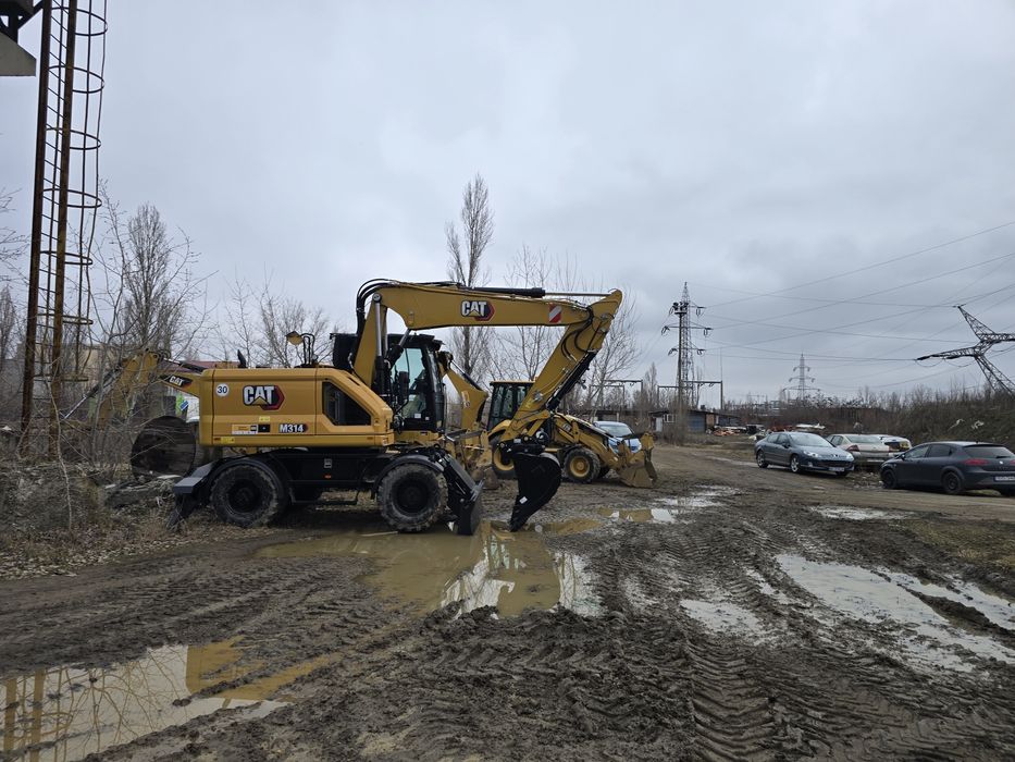 Inchiriez EXCAVATOR pe roti - pneuri