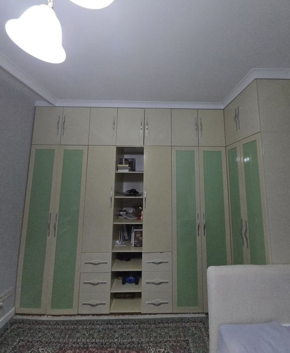 Срочно продам!Шкаф