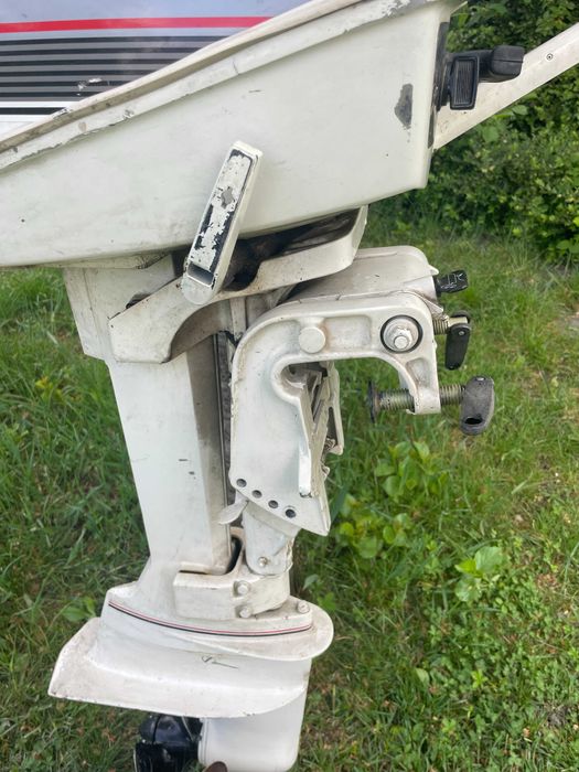 Vand motor barca Johnson 4cp , 2 timpi, stare buna, 200e