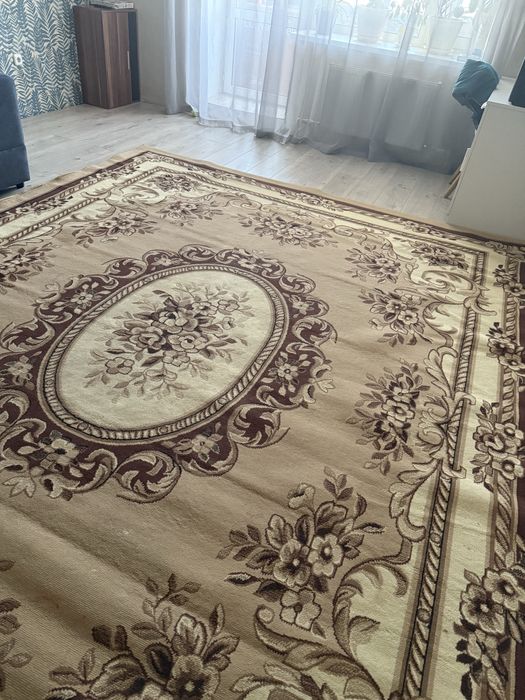 Продаю два ковра