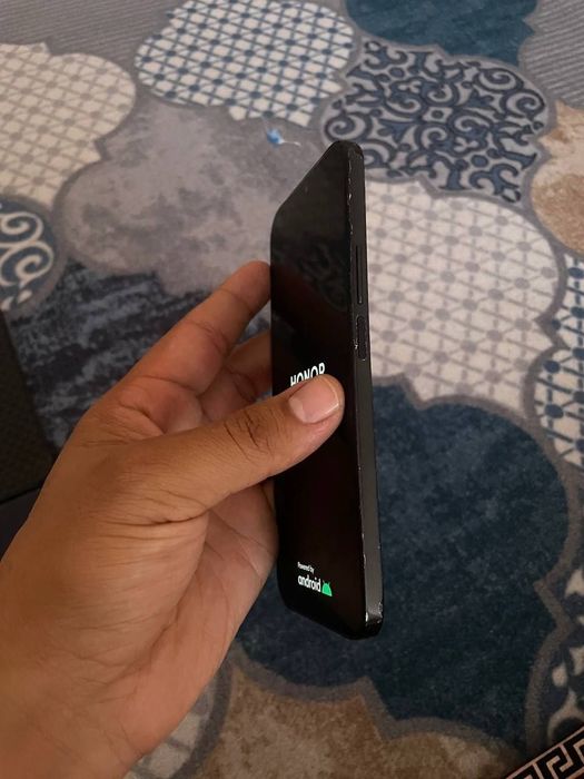 Honor x8b aybi yoq holati urtacha