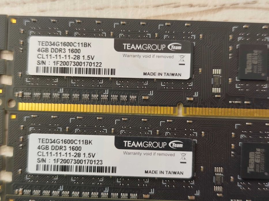 Продавам 6 броя RAM памет 4Gb DDR3