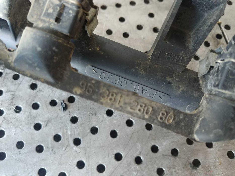 rampa cu injectoare 1.1b hfx peugeot 206 citroen c3  9638128080