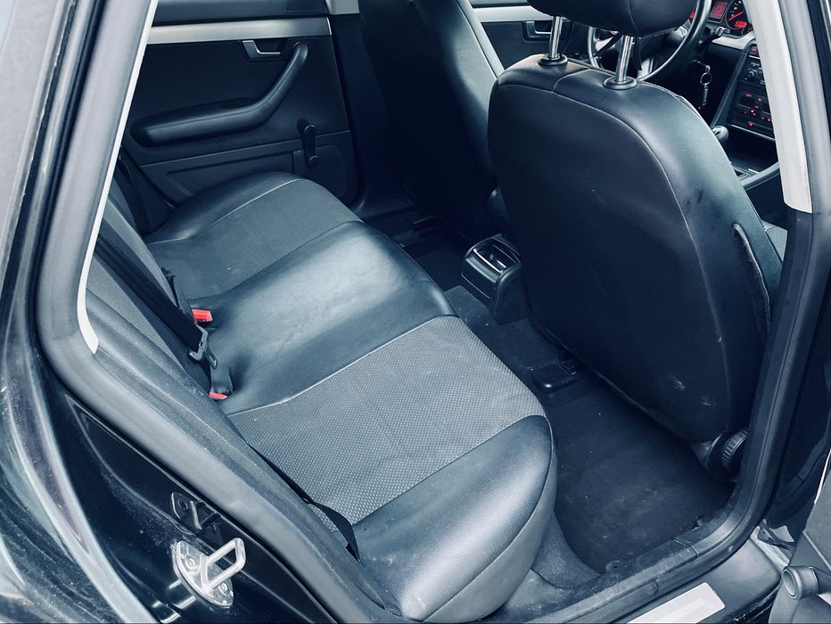 Audi A4 / Motor 1.6 Benzină / AN 2006 / Euro 4 / 220000 Km / Adus Acum