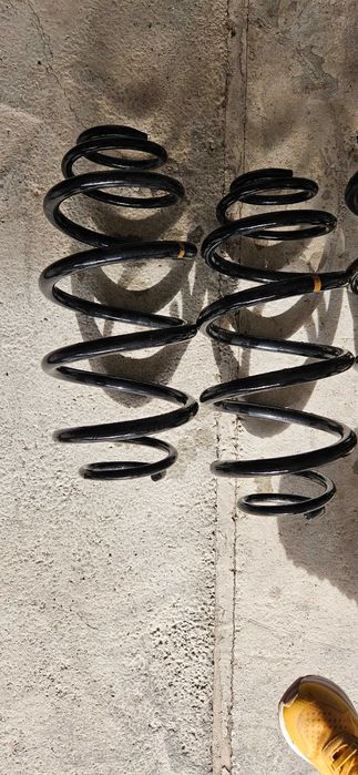 Пружини  за vito ( v-klass)  W447 , комплект задни и предни