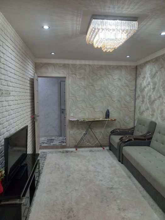 Уй сотилади 2 хонали 3 хона килинган Учтепа тумани Гузар 9а