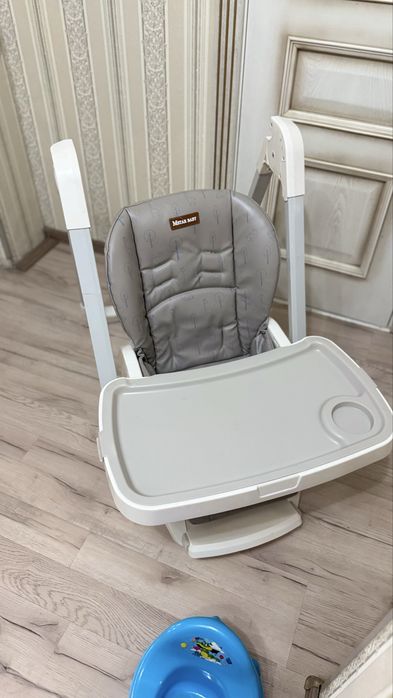 Детский столик в отличном состоянии