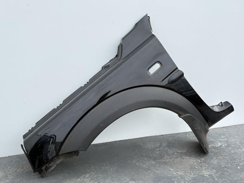 Aripa fata stanga Land Rover Freelander 2