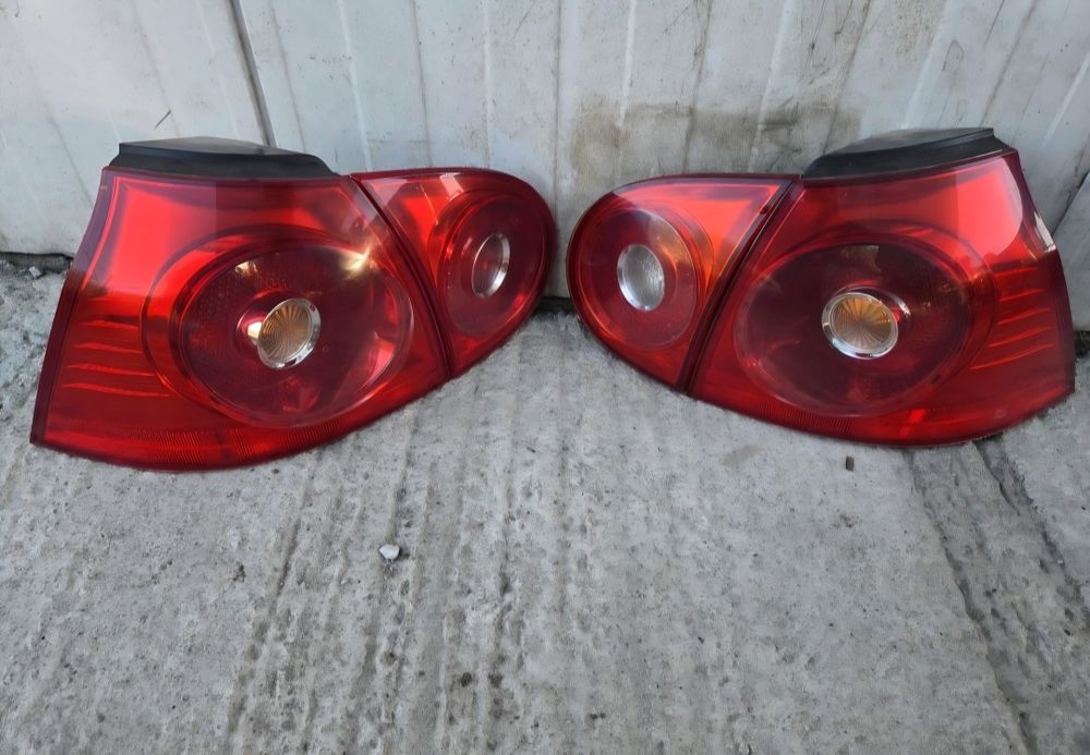 Haion Bara spate Stopuri Vw Golf 5 hatchback scurt LA7W gri L041 negru