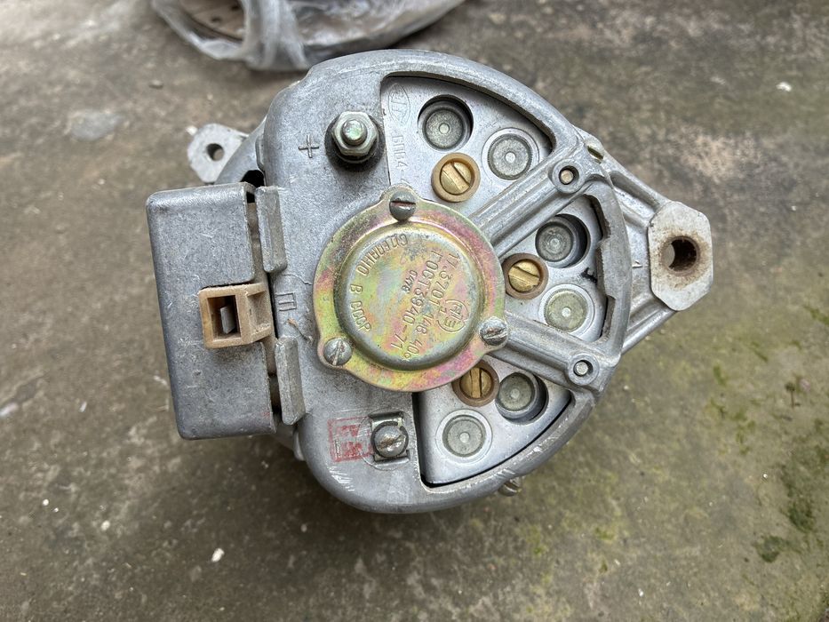 генератор и диск сцепления на ВАЗ