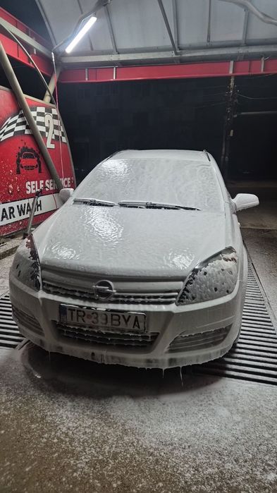 Opel astra h 1.6 benzina motor refăcut de la 0