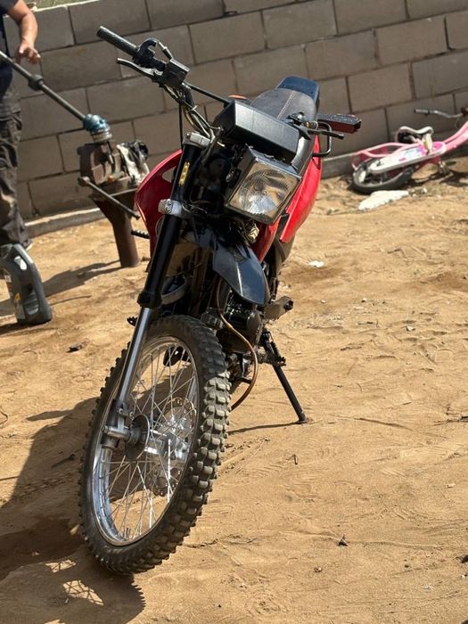 Мотоцикл 250 куб