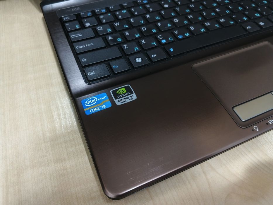 ASUS K53SC 15,6"/Core i3-2330M/3GB DDR3/320GB HDD/GeForce GT 520MX 1GB