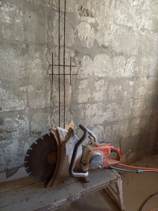 Decopertare Gresie-F Demolare Decupare Taiere  Pereti Beton București