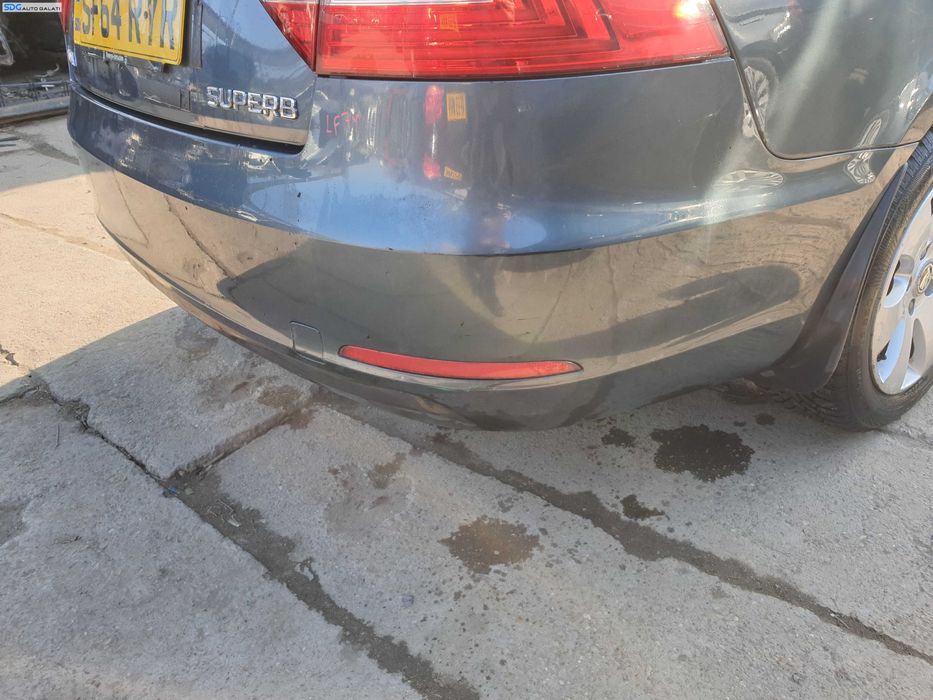 Bara Spoiler Spate cu Imperfectiuni Skoda Superb 2 Hatchback Berlina FL Facelift Hatchback 2013 - 2015 Culoare LF7Y [K4537]