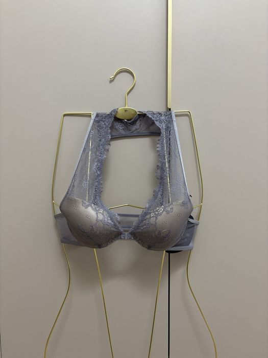 Продам белье и бюстгальтеры