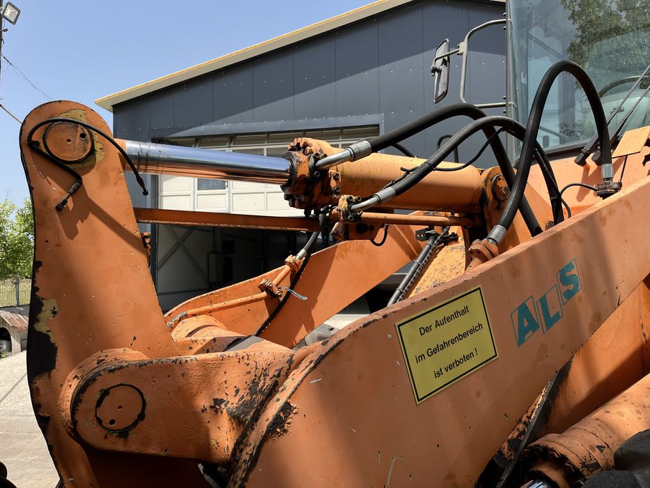 Incarcator frontal Vola Komatsu WA 320 stare foarte buna