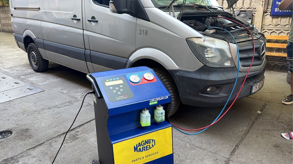 Incarcare freon auto