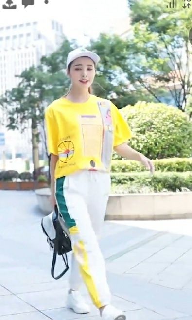 Летние одежды для девушек