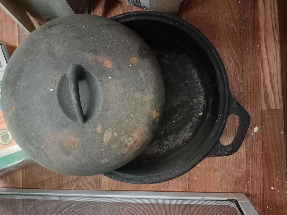 Казан чугунный с крышкой