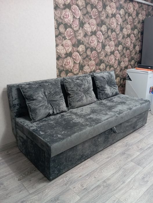 Продам новый диван!!!