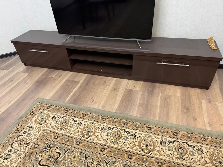 Подставка для телевизора