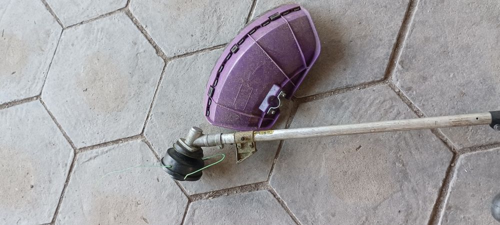 Триммер для травы