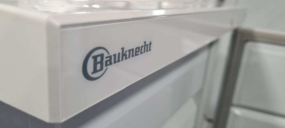 Фризер  Bauknecht 24кг/24ч 140см Made in Italy