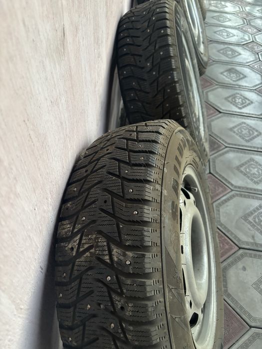 Продам комплект колес
