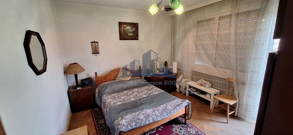 Продава се Многостаен апартамент в Шумен, Военно училище - 110 кв.м за 1159 €/кв.м - Снимка #3