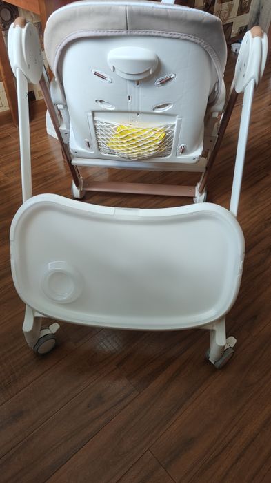 Продам детский стульчик happy baby berny v2