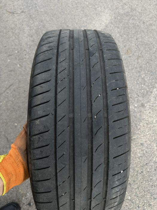 Летняя резина Continental 235/55/19