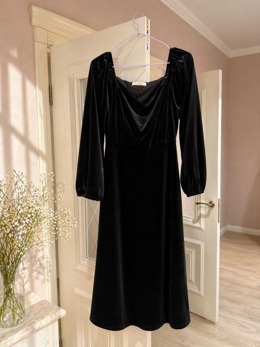 Продам вечерние платья