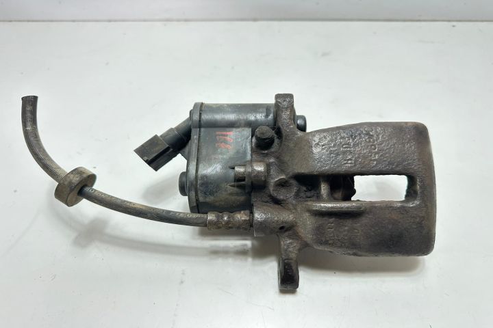 Etrier dreapta spate Audi A6 4F/C6