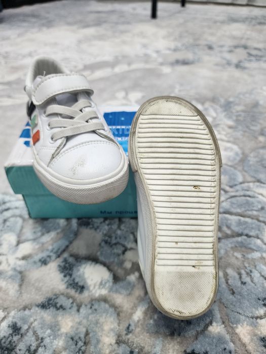 Кроссовки на мальчика 25 размер