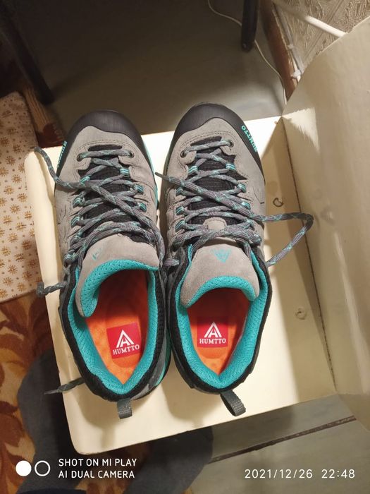 Кроссовки спортивные HUMTTO