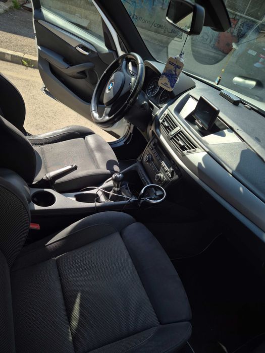 BMW X1 2011 — imagine 2