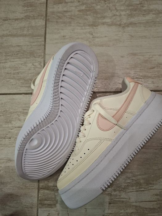 Нови маратонки Nike